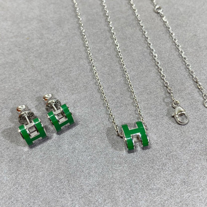 [LUXE]POP H GREEN NECKLACE SILVER AND GOLD