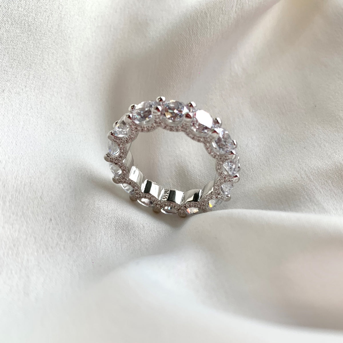 [LUXE]Gorgeous Round Cut Tennis Ring