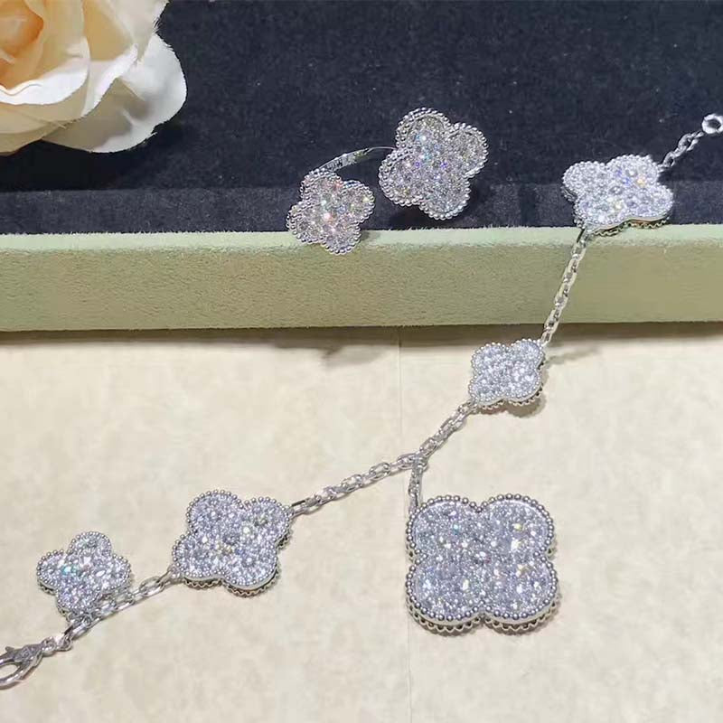 [LUXE] CLOVER 6 MOTIFS SILVER DIAMOND BRACELET