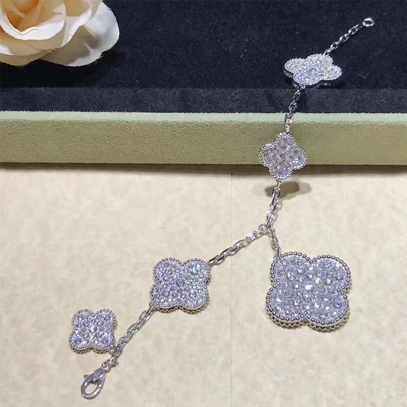 [LUXE] CLOVER 6 MOTIFS SILVER DIAMOND BRACELET