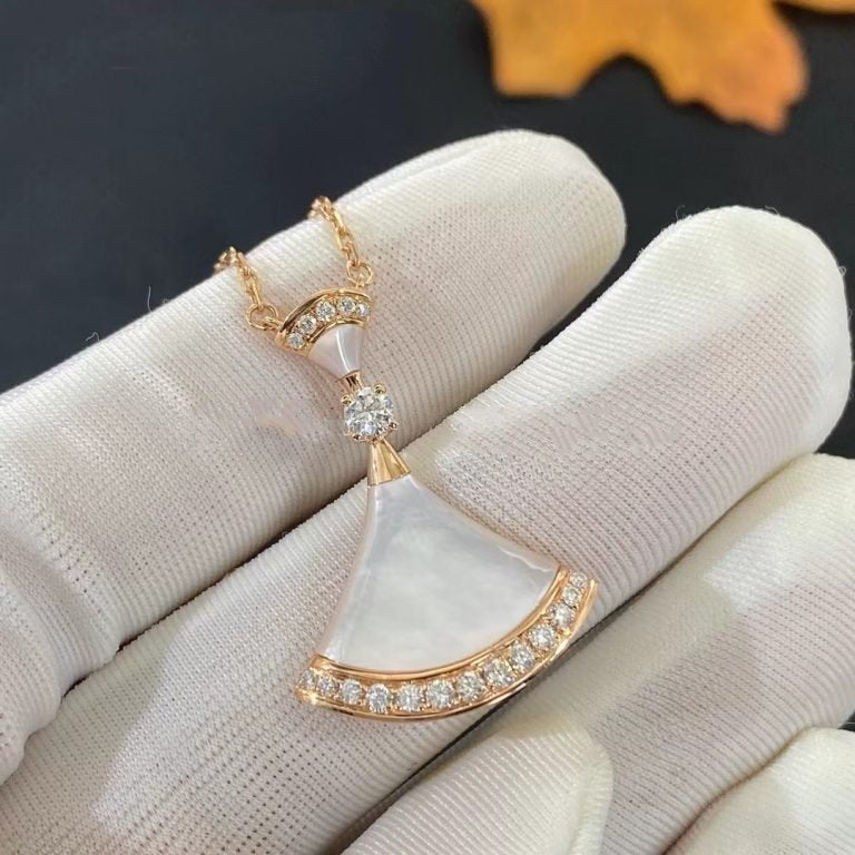 [LUXE]DREAM NECKLACE MOP PINK GOLD DIAMOND