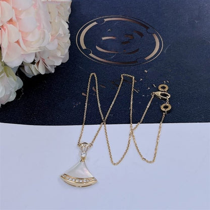 [LUXE]DREAM NECKLACE MOP GOLD DIAMOND