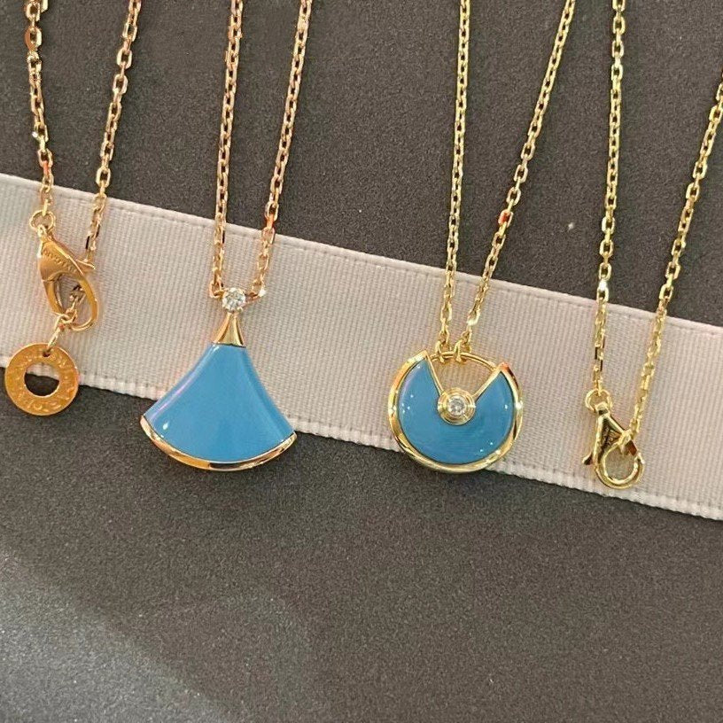 [LUXE]AMULETTE GOLD TURQUOISE NECKLACE