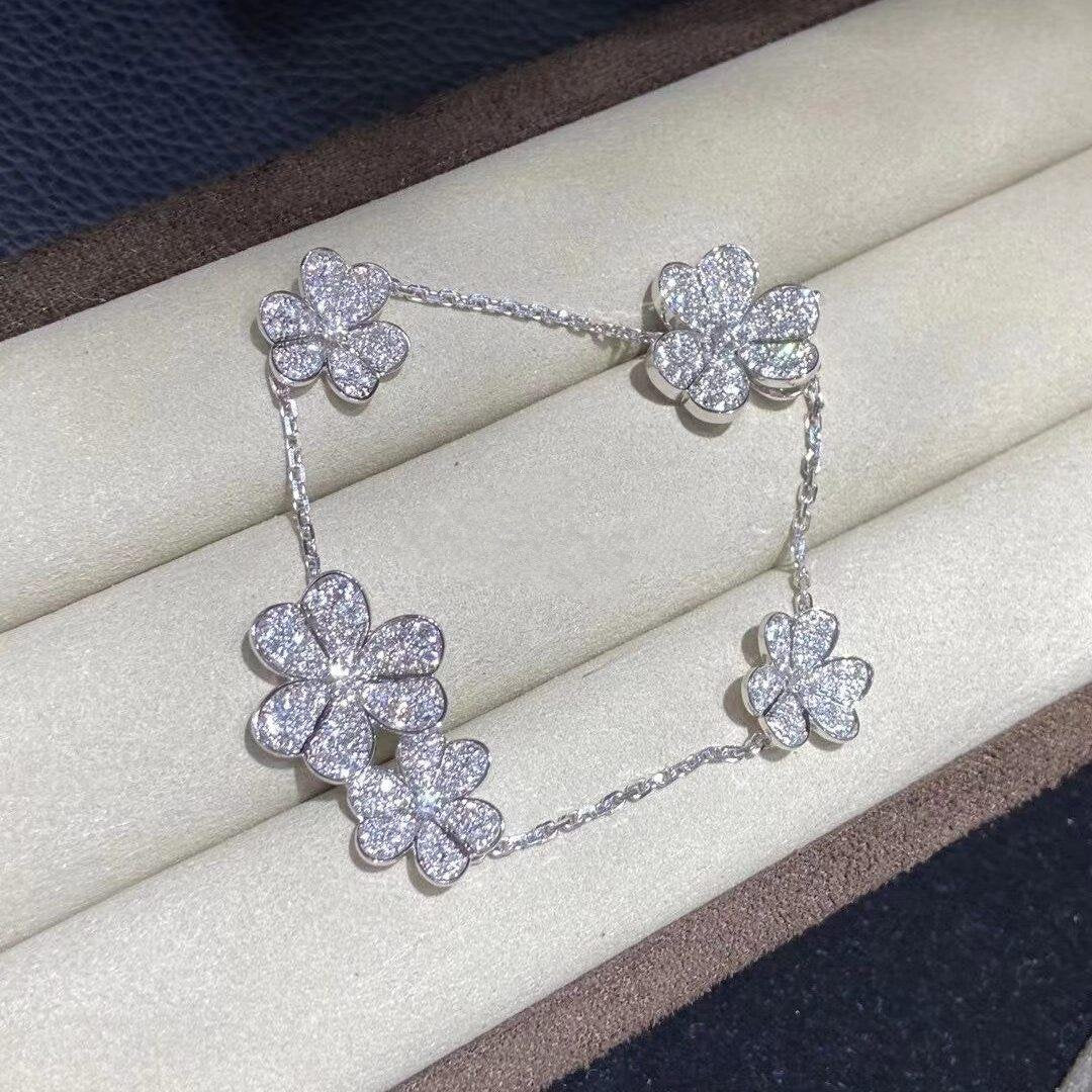 [LUXE] FRIVOLE SILVER 5 FLOWERS BRACELET